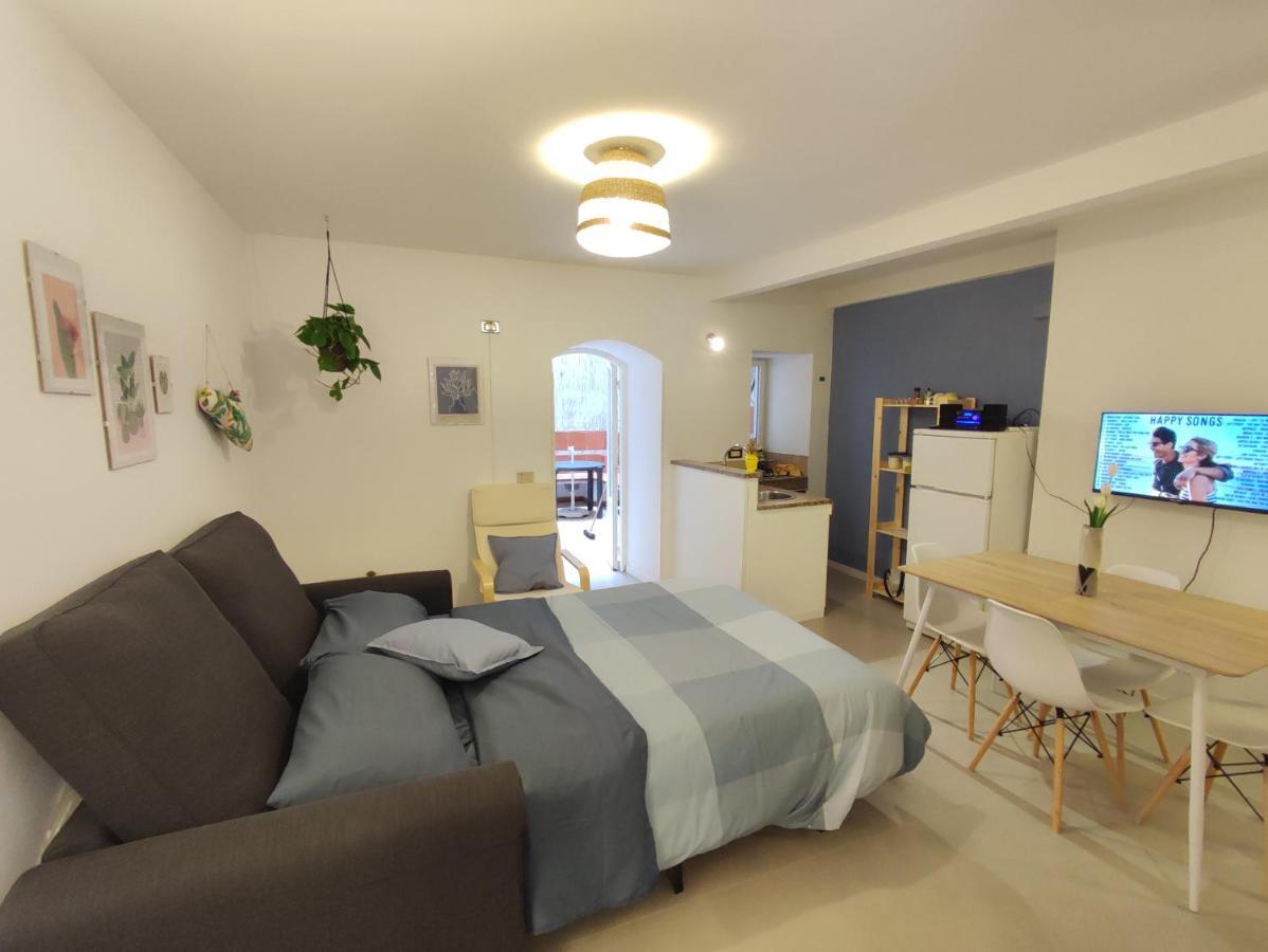 체팔루 Loft Con Cortiletto - 100 Meters From The Beach 아파트 외부 사진